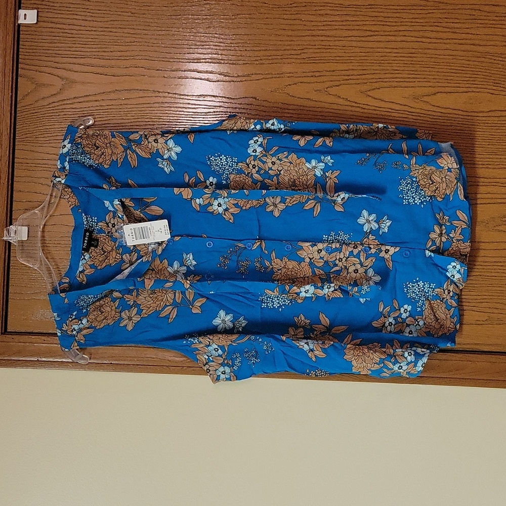 Blue Floral Sleeveless Crepe Blouse